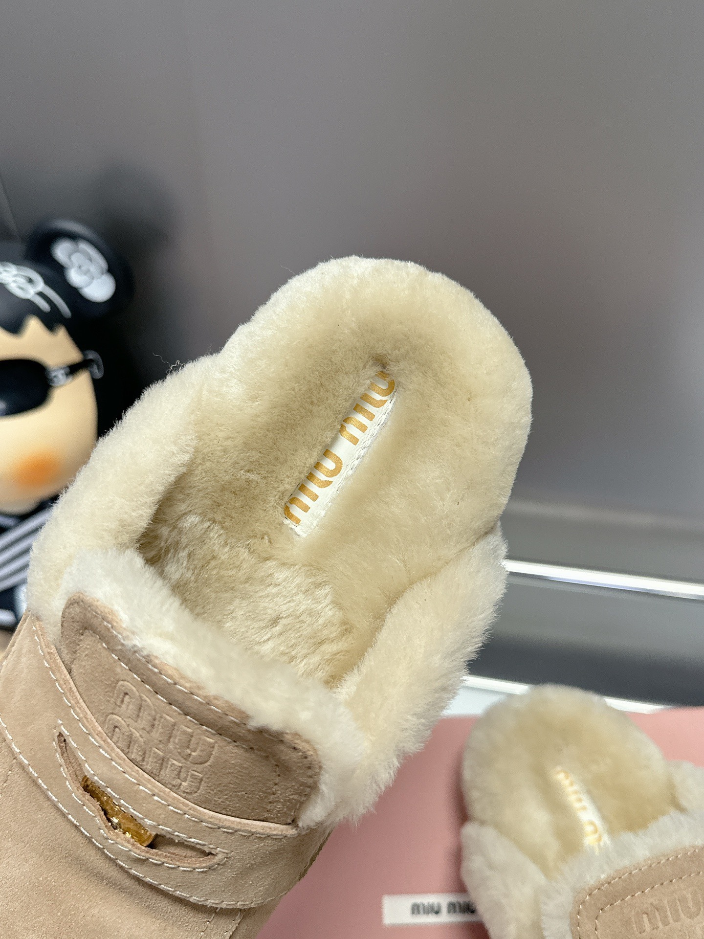 plush slippers