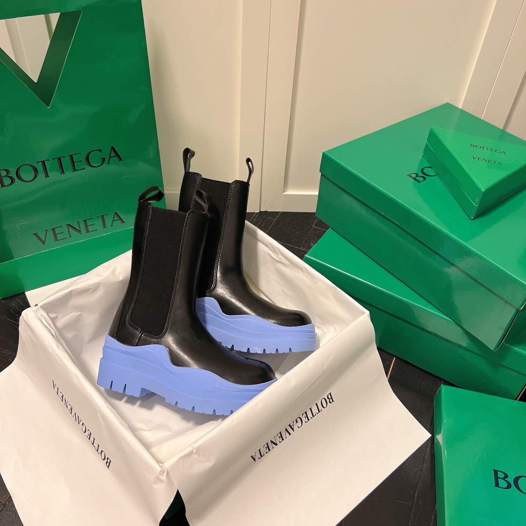 Bottega Venet mid-calf heeled boots-Luxeon