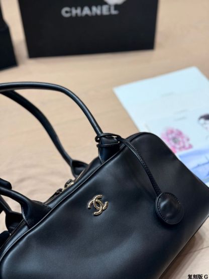 Black and gold bowling bag 19*35.5*12.5cm