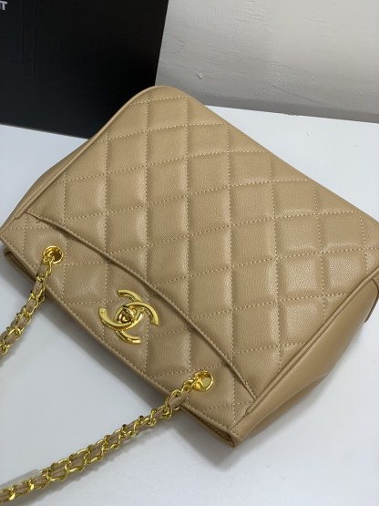 C style vintage handbag-Luxeon