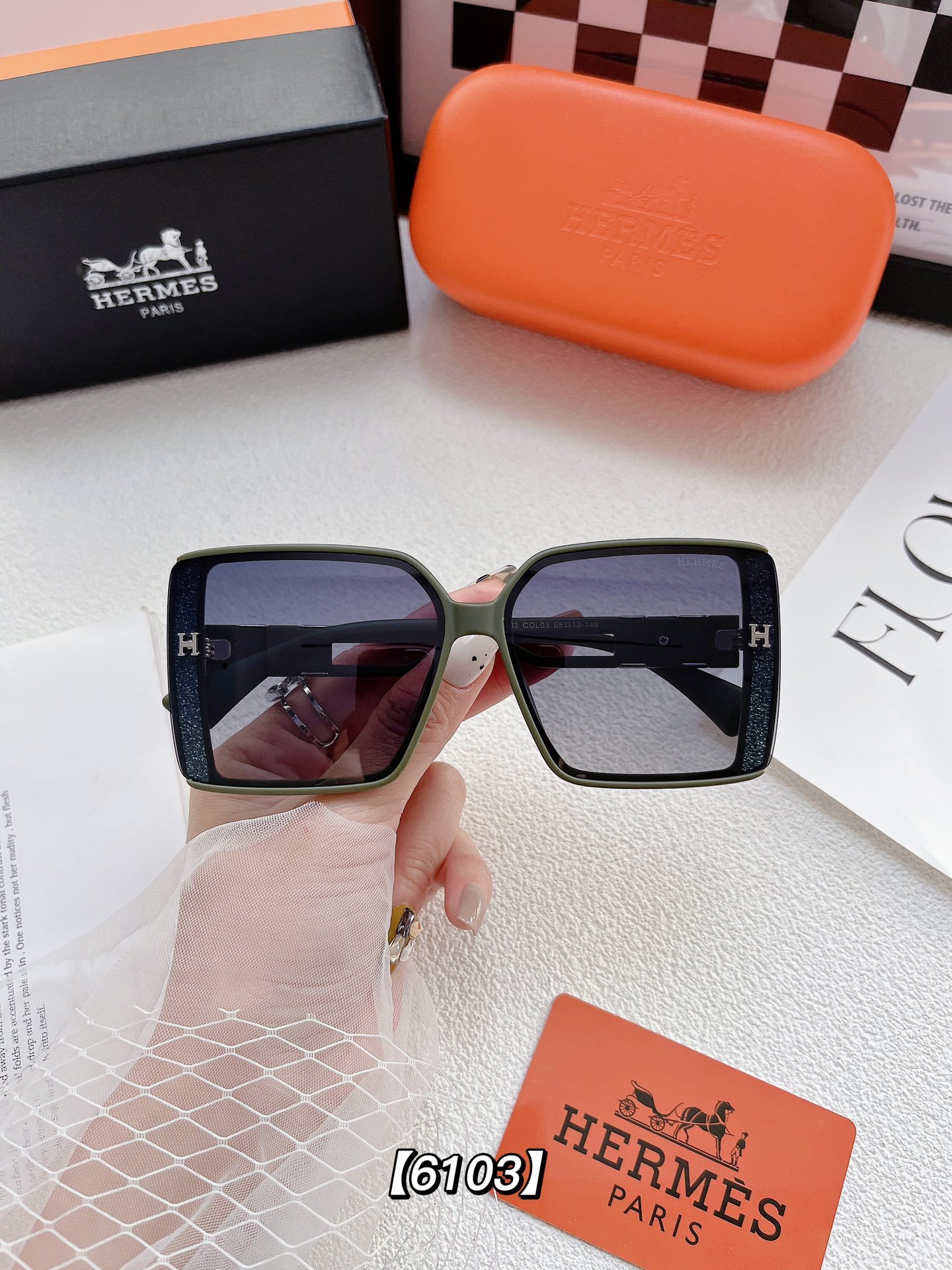 H style fashion glasses-Luxeon