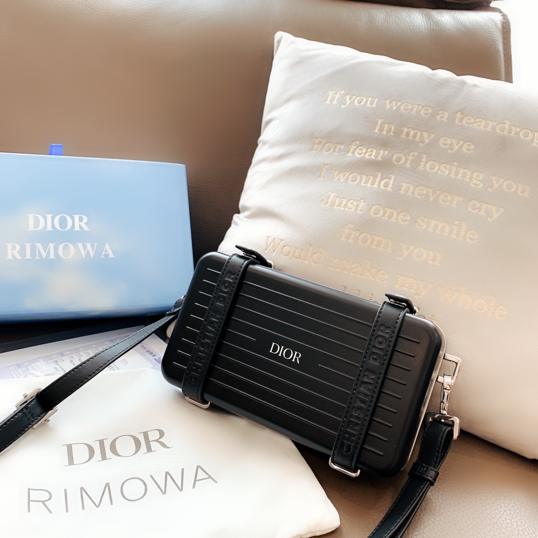 D style fashion shoulder bag-Luxeon