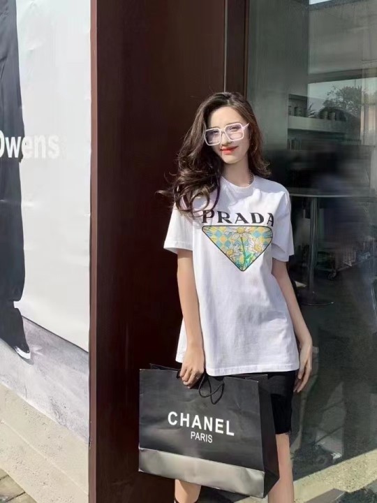 P style floral LOGO printed loose short sleeve T-shirt-Luxeon