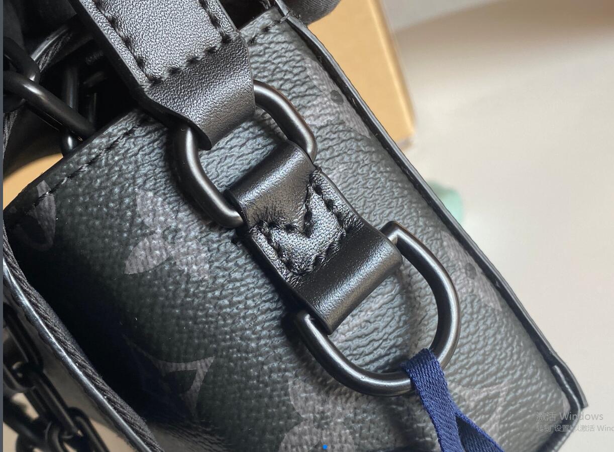 L style  Steamer New Classics Handbag-Luxeon