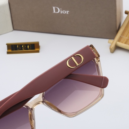 D style Women's Fashion Vintage Sunglasses-Luxeon