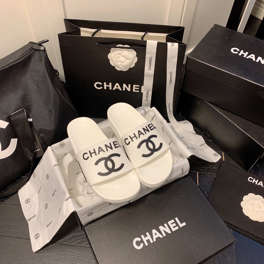 C style vintage slippers-Luxeon