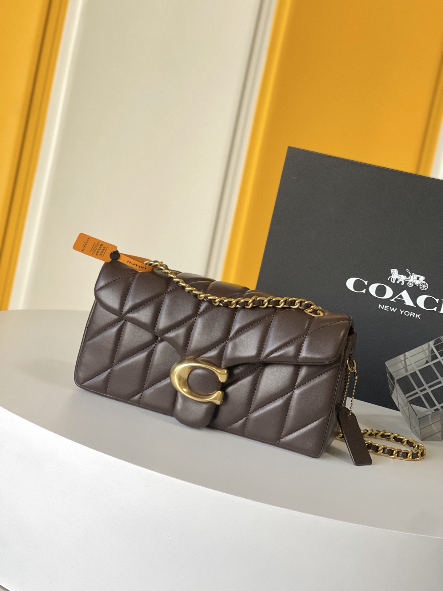 Diamond-patterned handbag26*15