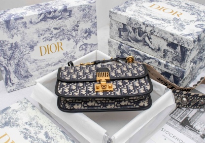 shoulder handbag 24*16*8cm