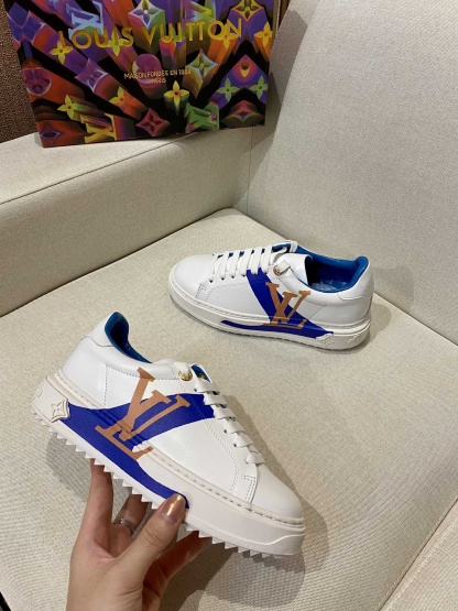 L style Women Lace Up Leather Flat Sneakers-Luxeon