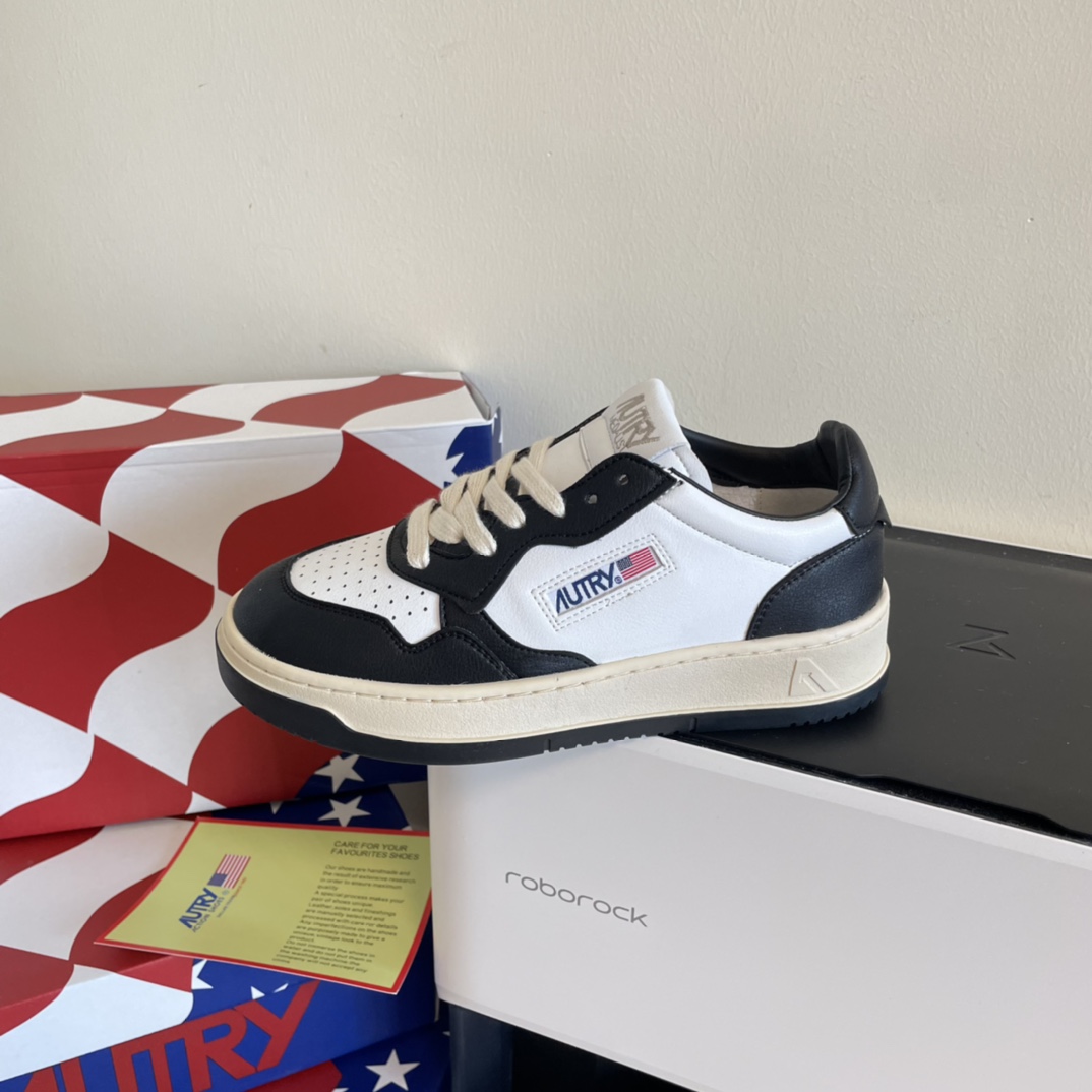 AUTRY new women vulanized shoes sports shoes-Luxeon