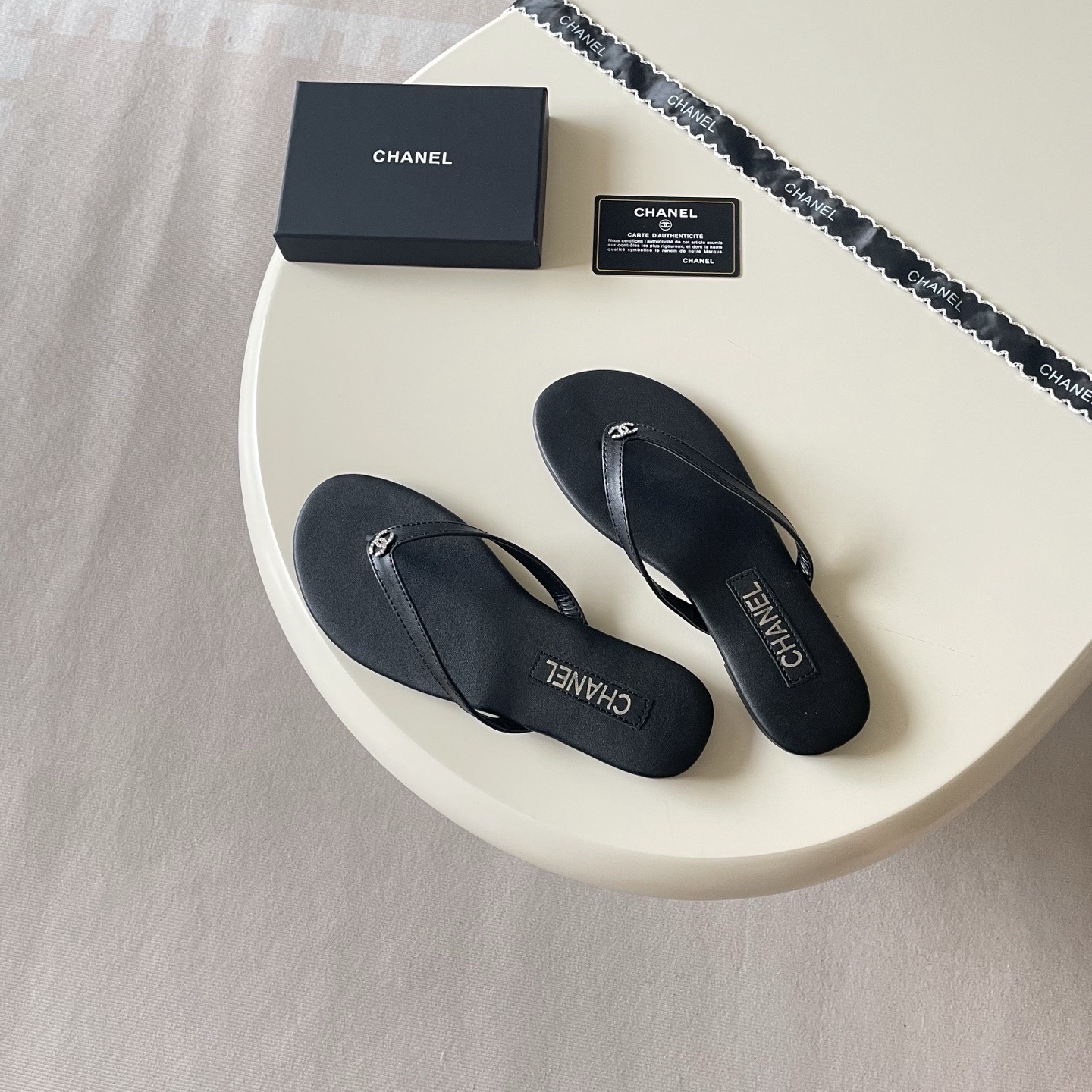 Flip-flops 35-42