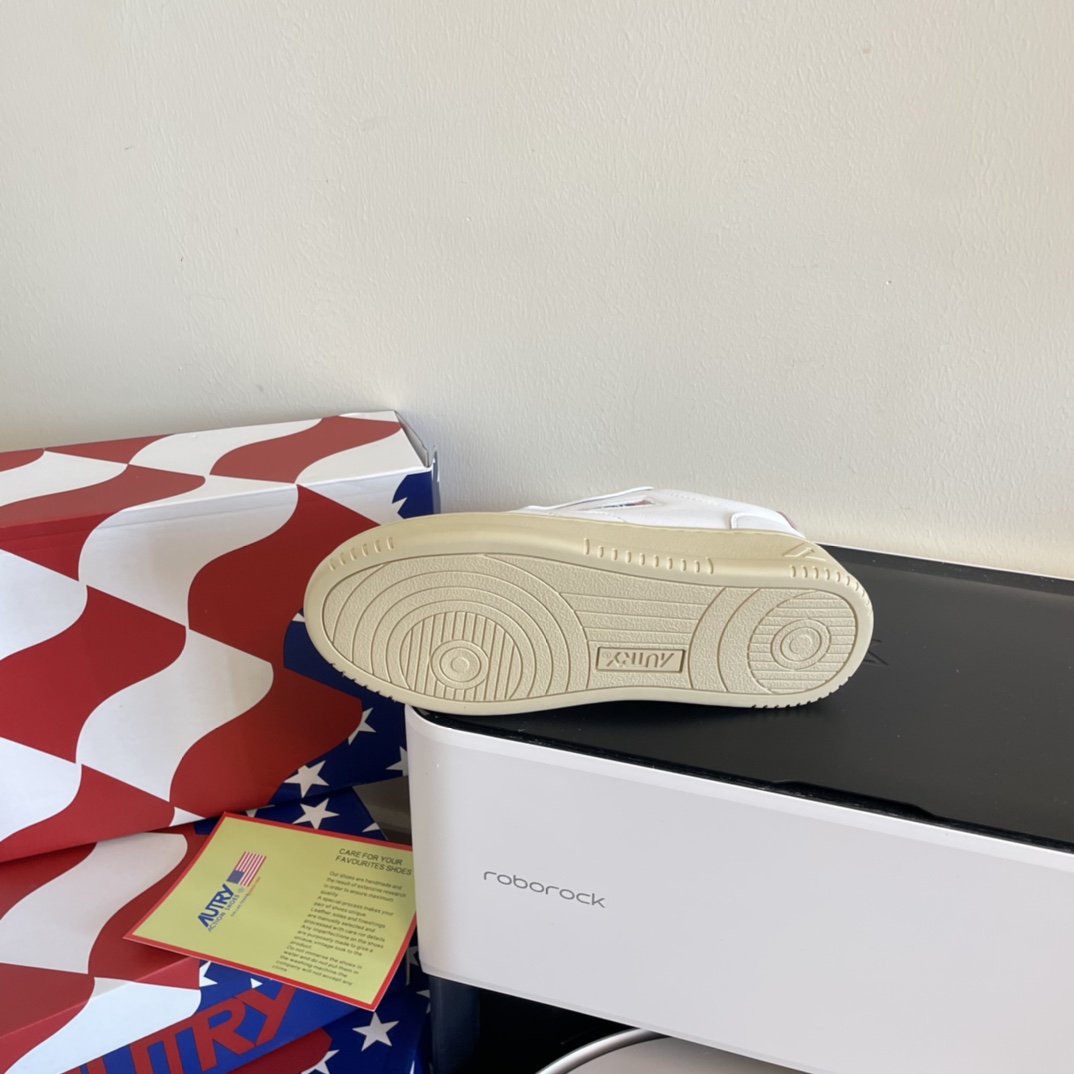 AUTRY new women vulanized shoes sports shoes-Luxeon