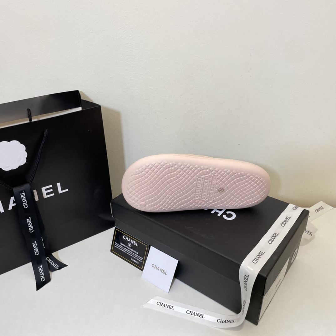 C style Air Bubble Flat Slippers-Luxeon