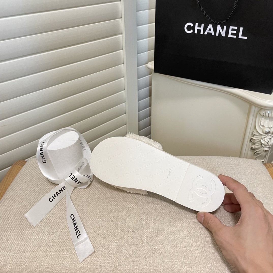 C style double-C winter wool slippers-Luxeon