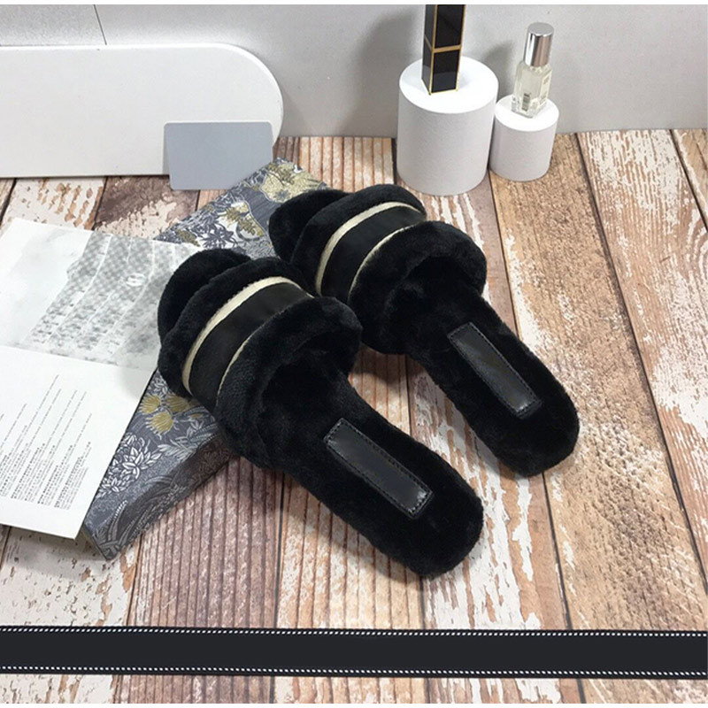 D style Women Warm Embroidery Slippers-Luxeon