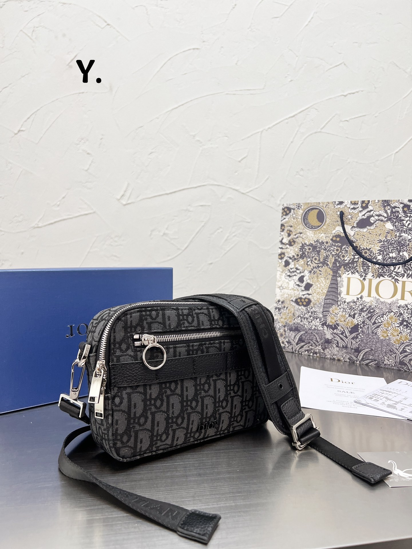 D style homme classic camera bags-Luxeon