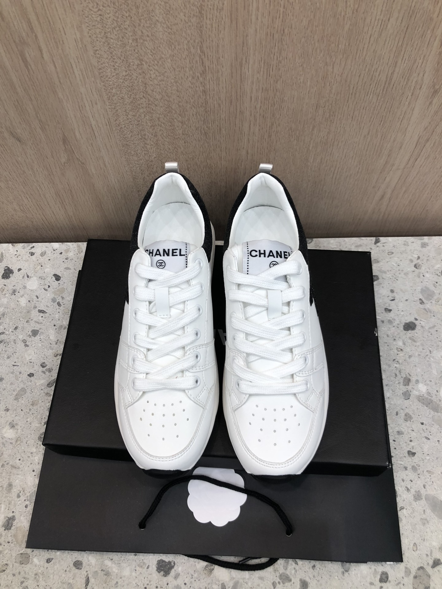 C style Fashion Classic Shoes-Luxeon