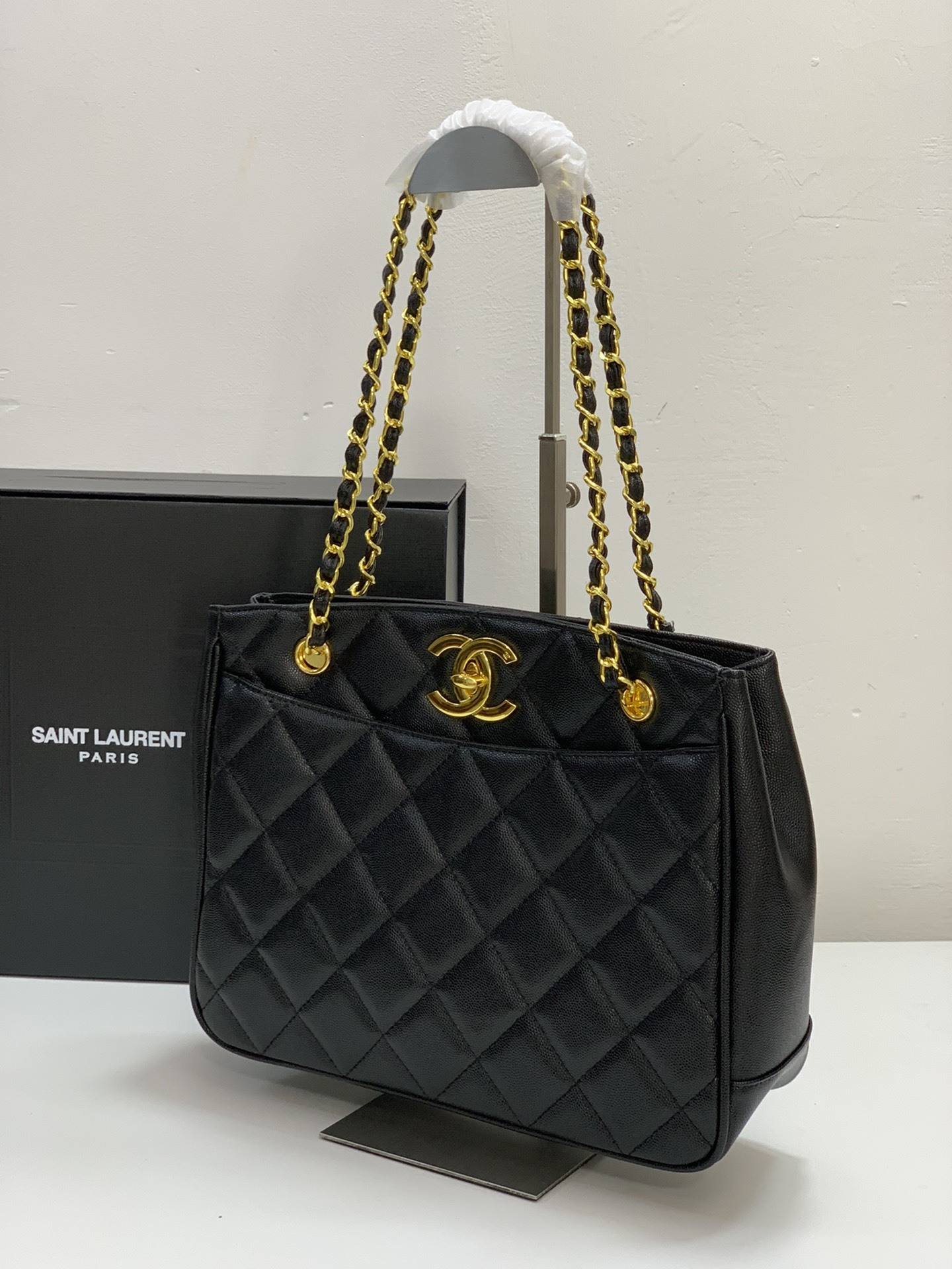 C style vintage handbag-Luxeon