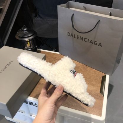 B style new women fur slippers with logo upper-Luxeon