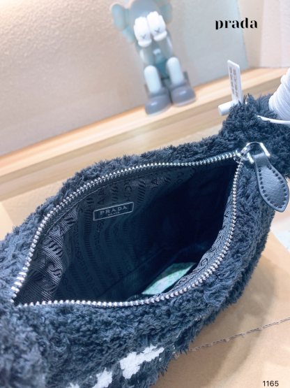 P style Hobo Handbags Underarm Bags Velvet-Luxeon