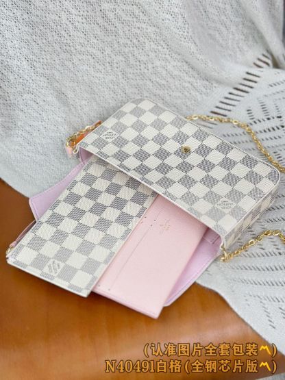 checkerboard envelope