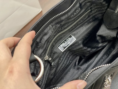 P style Vintage Shouder Bags-Luxeon