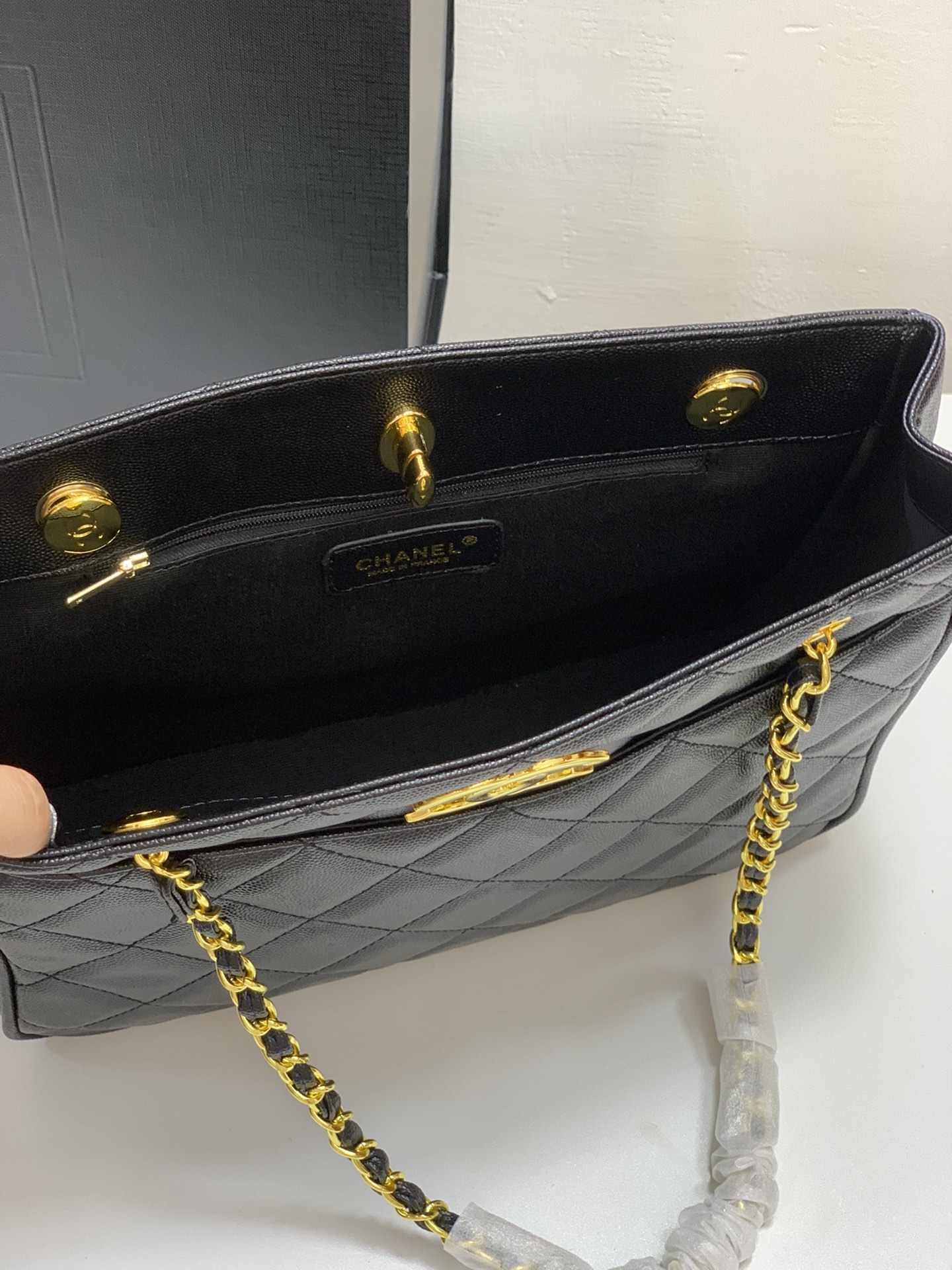 C style vintage handbag-Luxeon