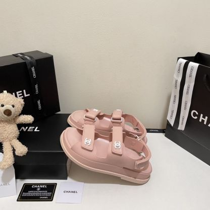 C style Buckle Sandals-Luxeon