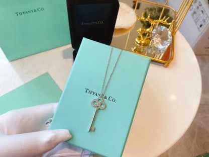 Tiffany Key Necklace Full Diamonds-Luxeon