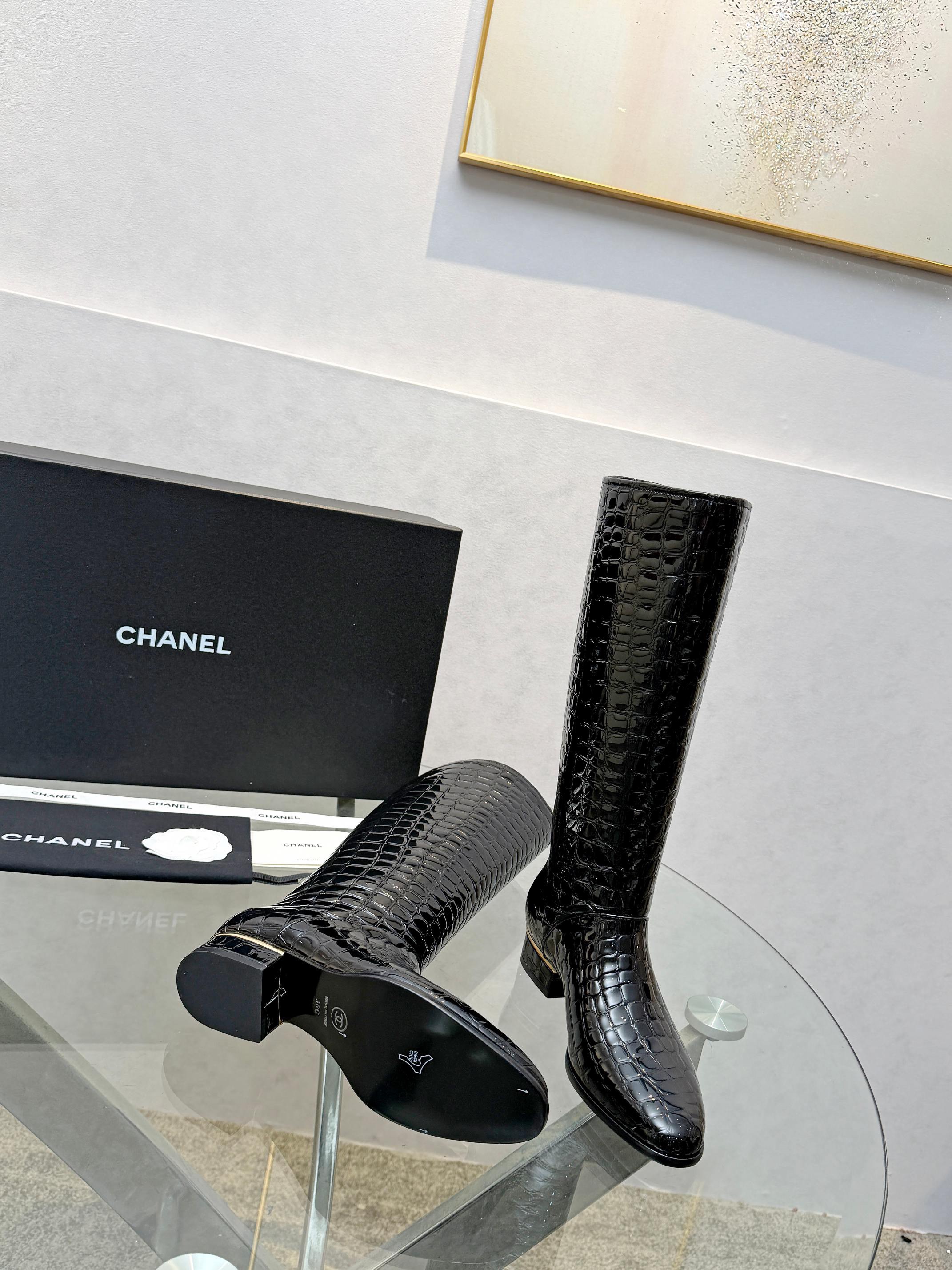 Crocodile-embossed knee-high boots35-41