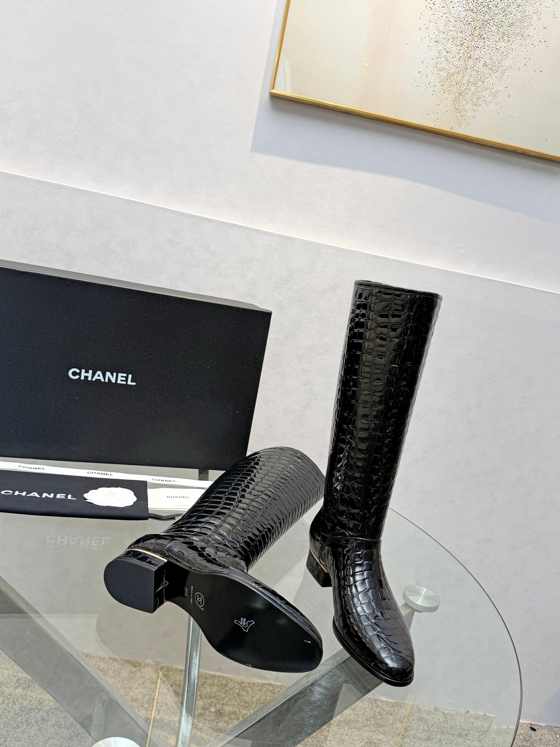 Crocodile-embossed knee-high boots35-41