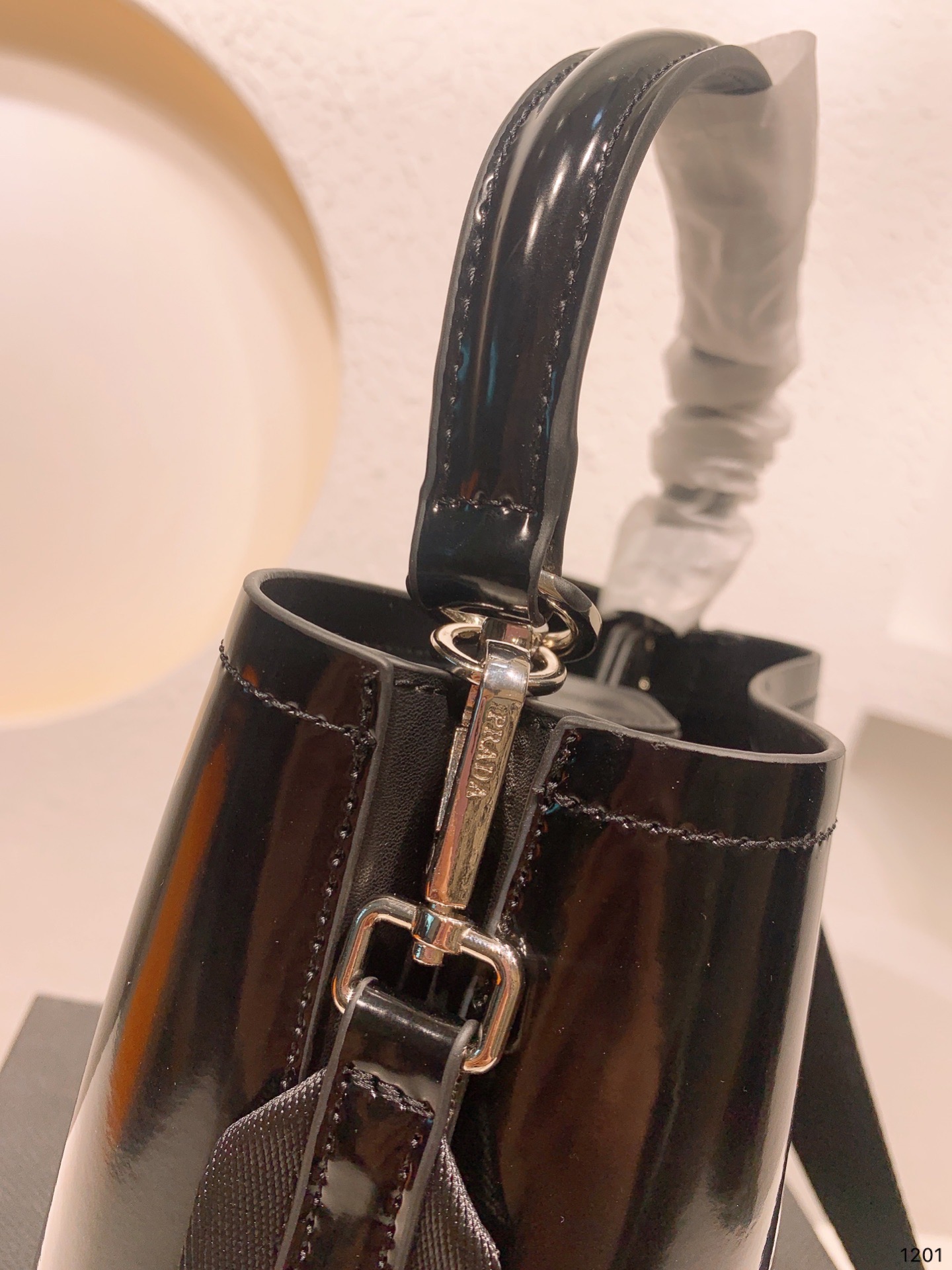 P style Bucket bags Two In One Patent Leather-Luxeon
