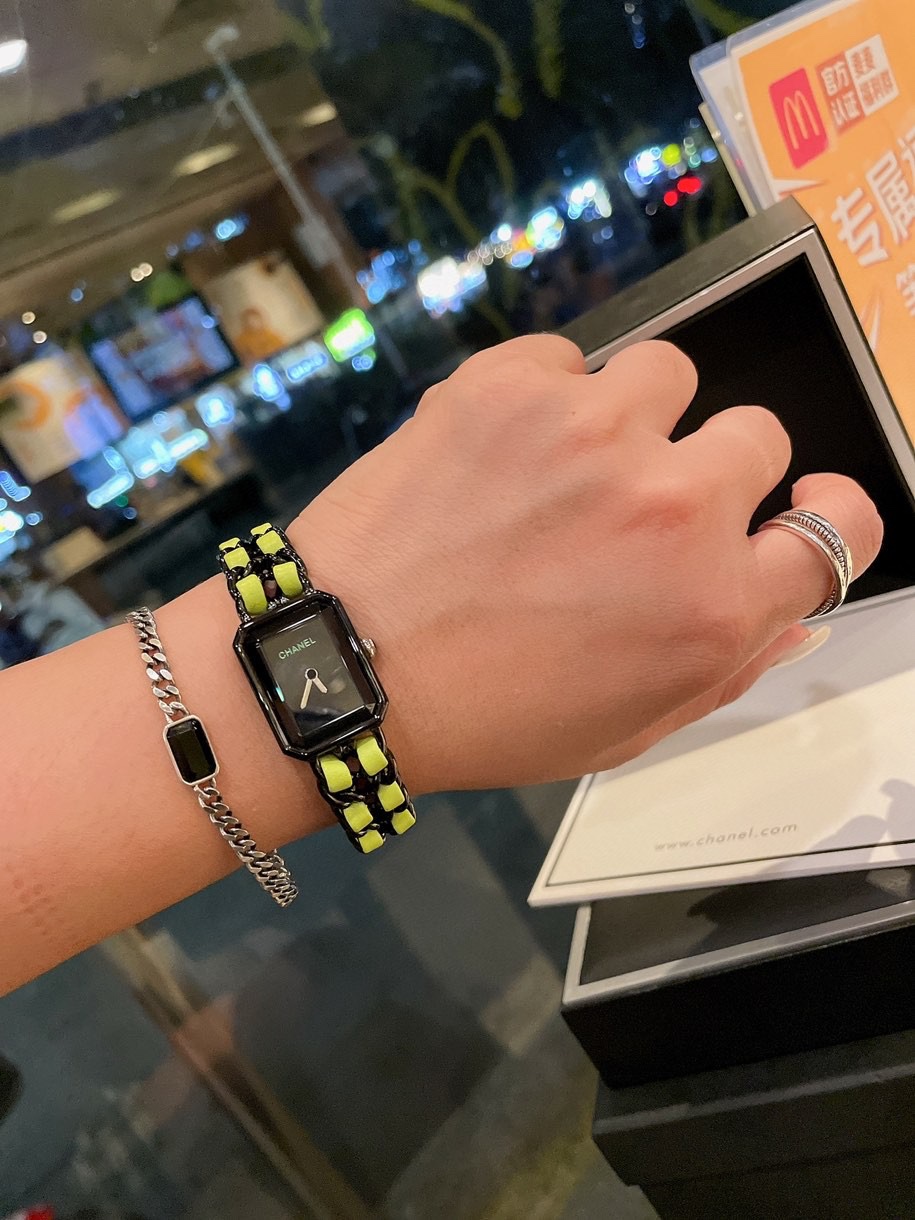 C style PREMIERE ELECTRO Women Wristwatch Leather Bracelet Band-Luxeon