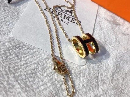 H style Classic High Quality Necklace-Luxeon