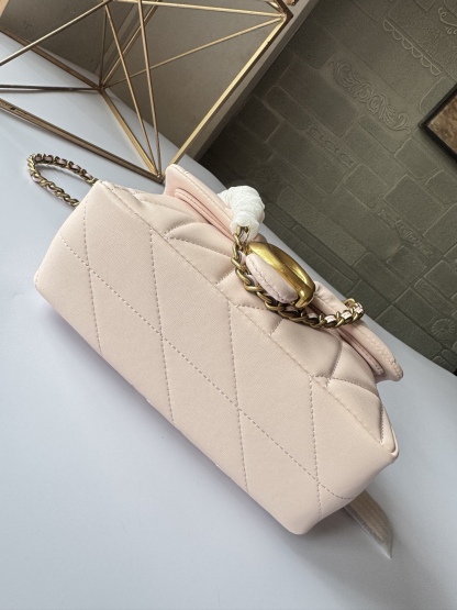 Diamond-patterned handbag26*15