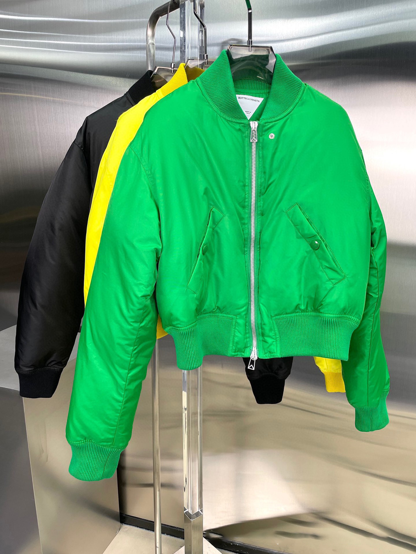 Bottega Veneta Solid Color Bomber jacket-Luxeon