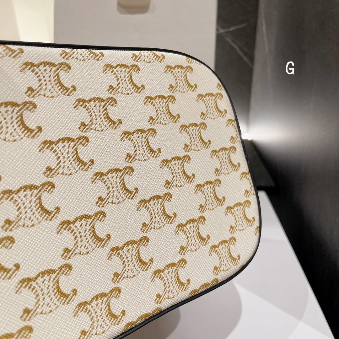 C style Handbags Tote Bags-Luxeon