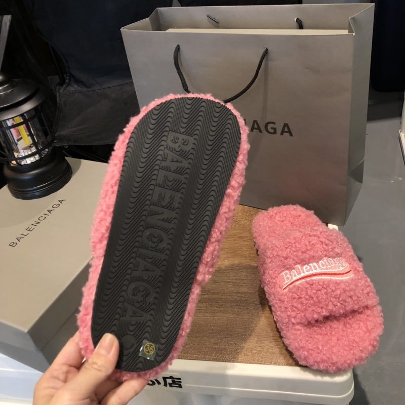 B style new women fur slippers with logo upper-Luxeon