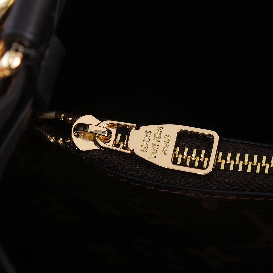 L style Bucket Tooter Bag-Luxeon