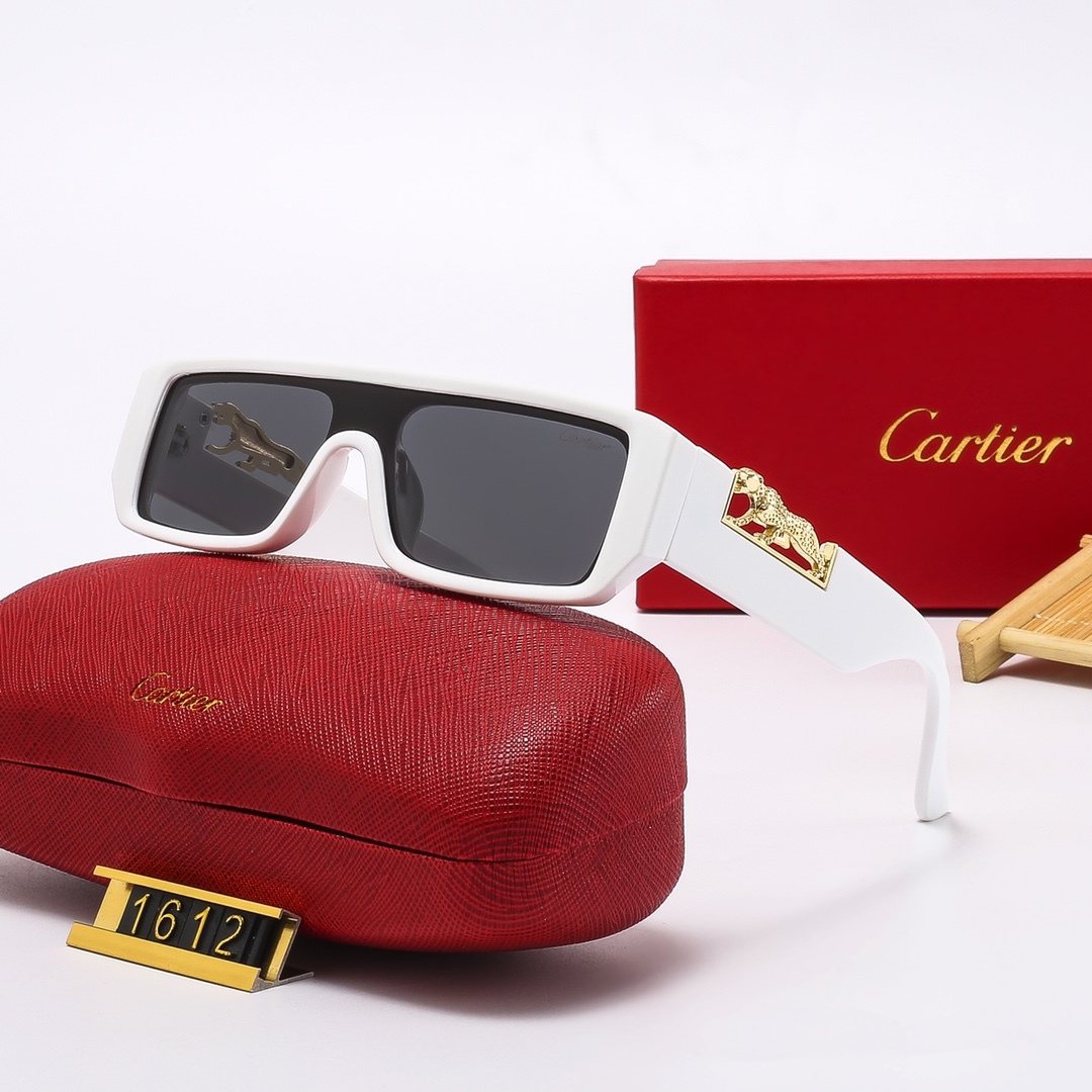 Cartier Women Fashion Glasses-Luxeon