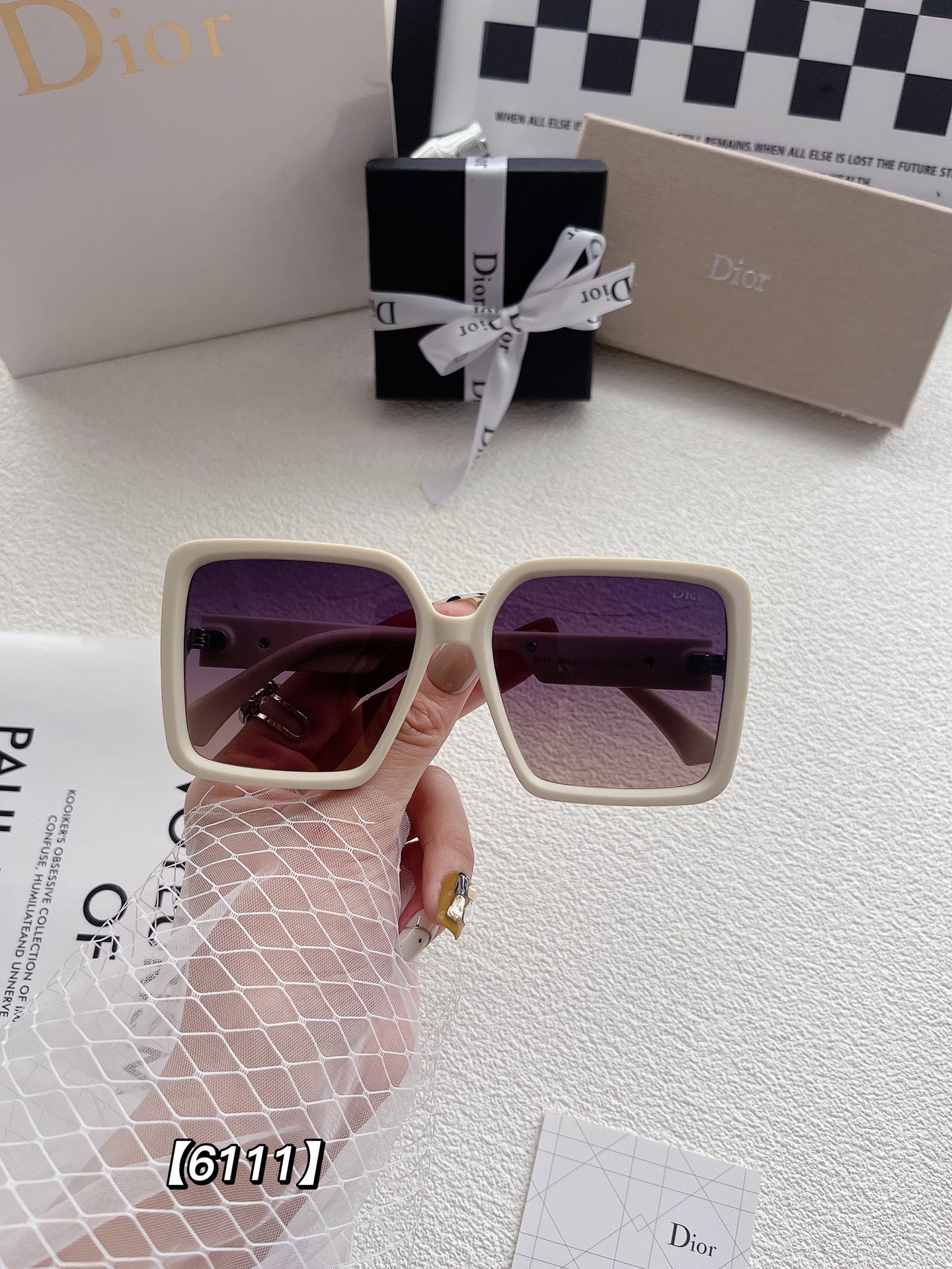 D style fashion sunglasses-Luxeon
