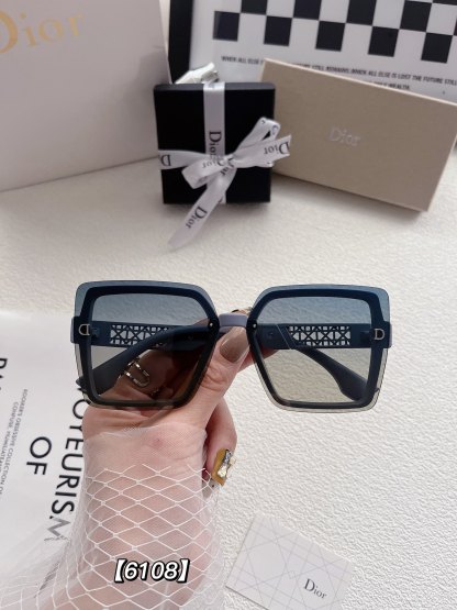 D style women fashion sunglasses-Luxeon