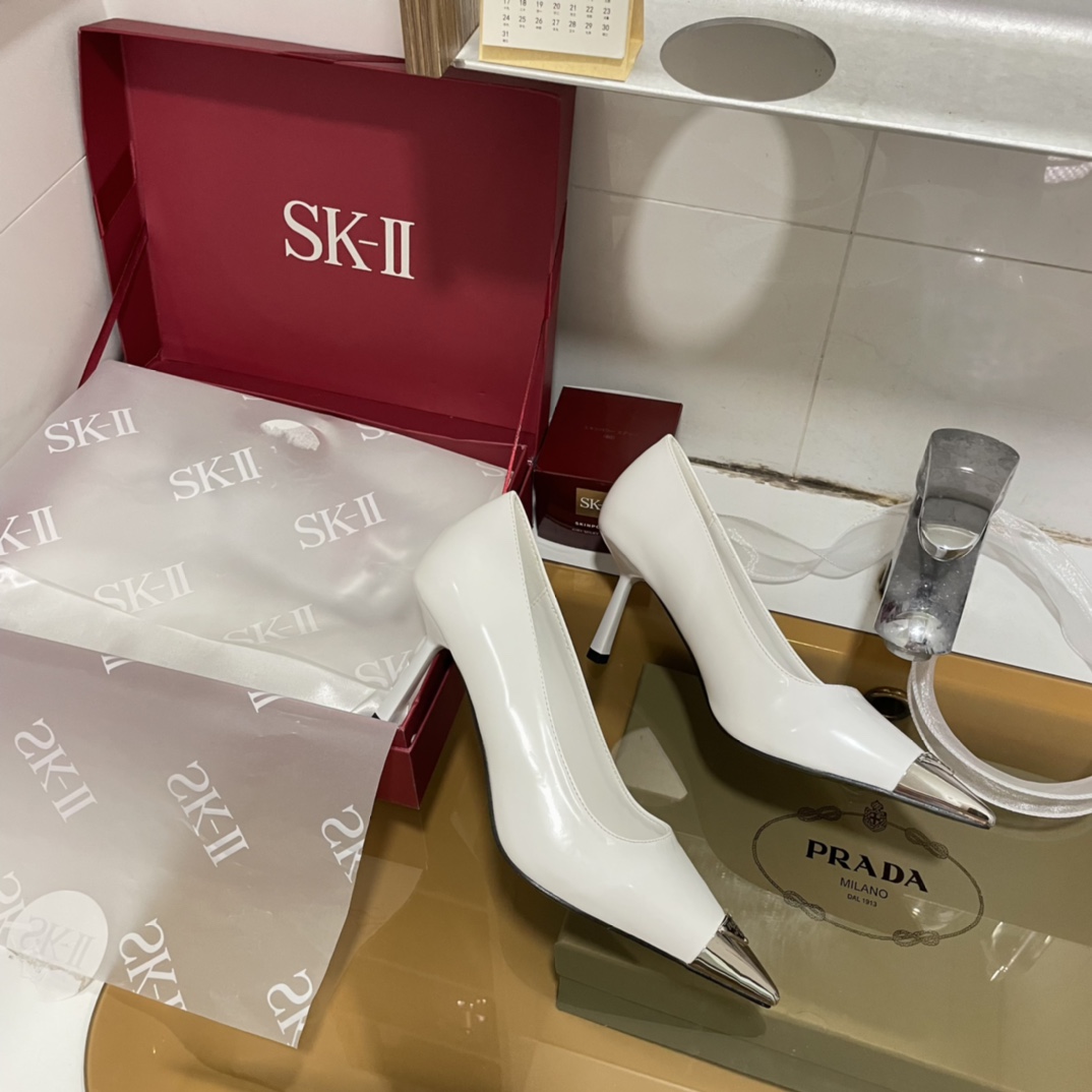 P style classic patent leather sandals high heels-Luxeon