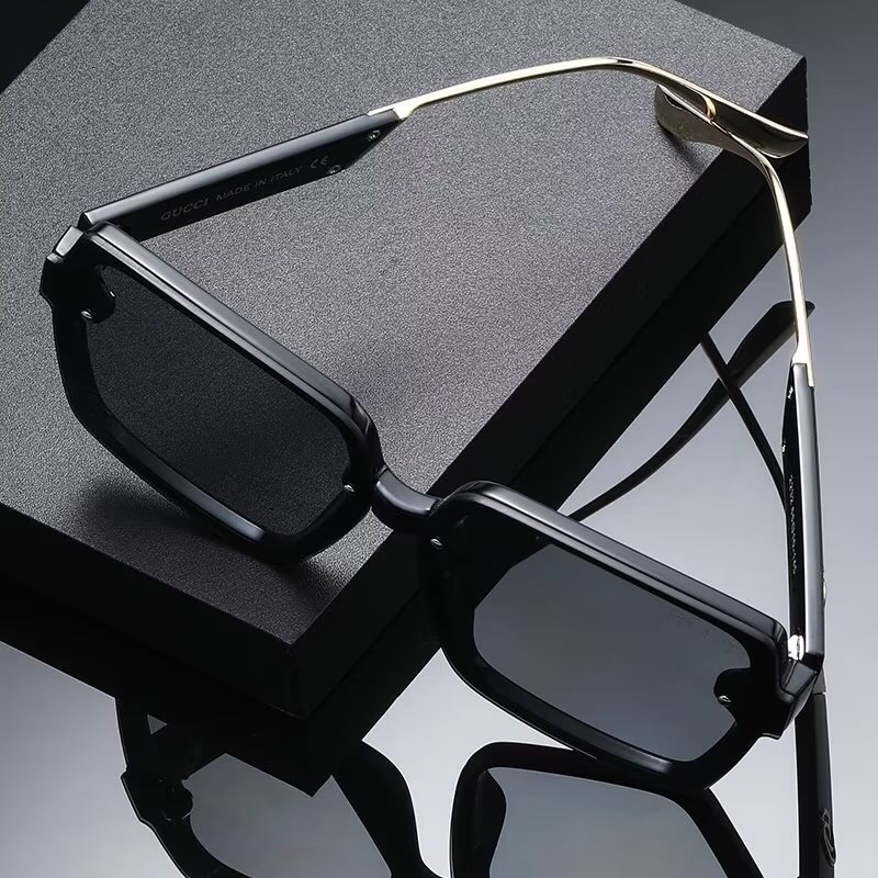 Gucc Vintage Women's Sunglasses-Luxeon