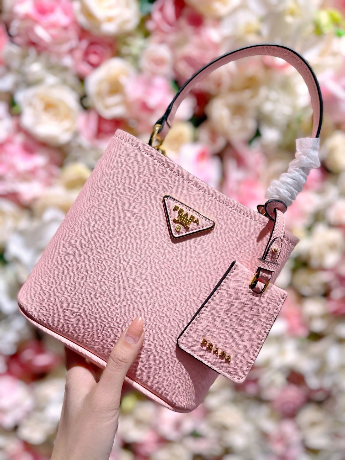 P style Bucket Tote Bags-Luxeon