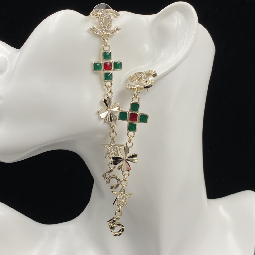 C style four-leaf clover earrings-Luxeon