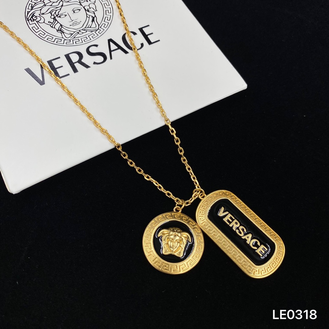 Versace necklace-Luxeon
