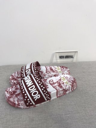 D style's New Flat Bottom Comfortable Non-slip Slippers-Luxeon