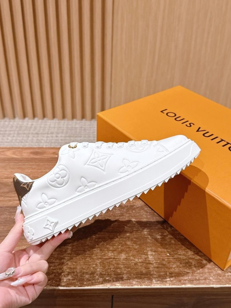 Printed casual shoes