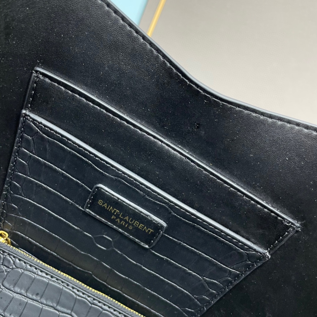 Y style hobo rose handbag-Luxeon